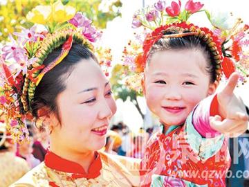 “花?！敝?小蟳埔女最搶眼